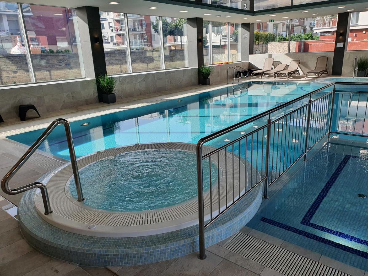Apartament Szafir W Budynku Basenowym Morska Klifowa Реваль Екстер'єр фото
